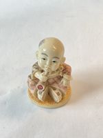 Ancienne statuette asiatique, signée 
