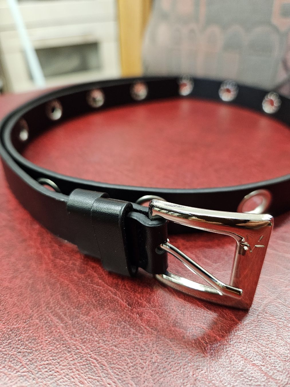 Cinture: schwarze Gürtel, Ösengürtel Punk Style – Nuovo e nell'imballaggio originale da Seewen SZ venduto da Ingenbohl 1