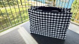 Handtasche