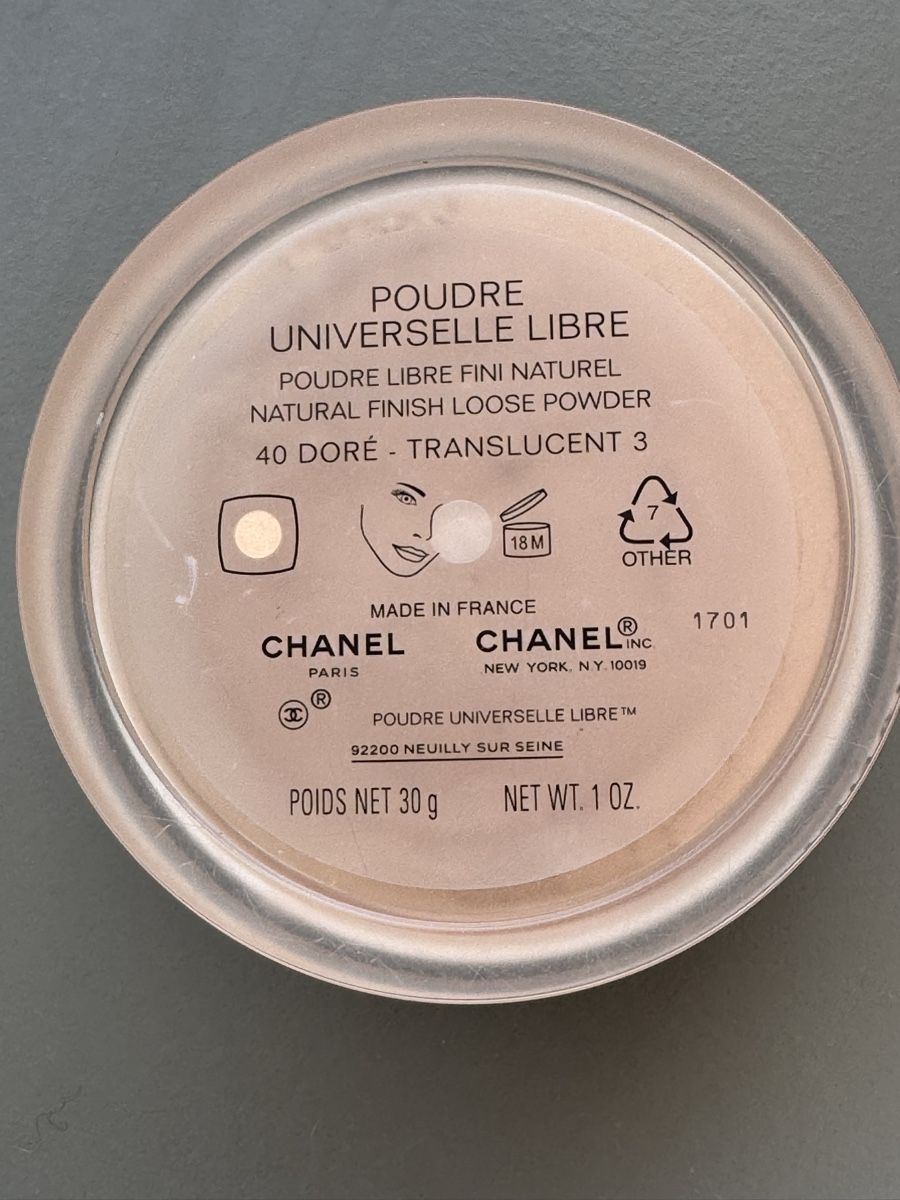 Chanel Make-up: Chanel poudre universelle - teinte 40 doré – Nuovo (secondo la descrizione) da La Sarraz venduto da Marina213 3