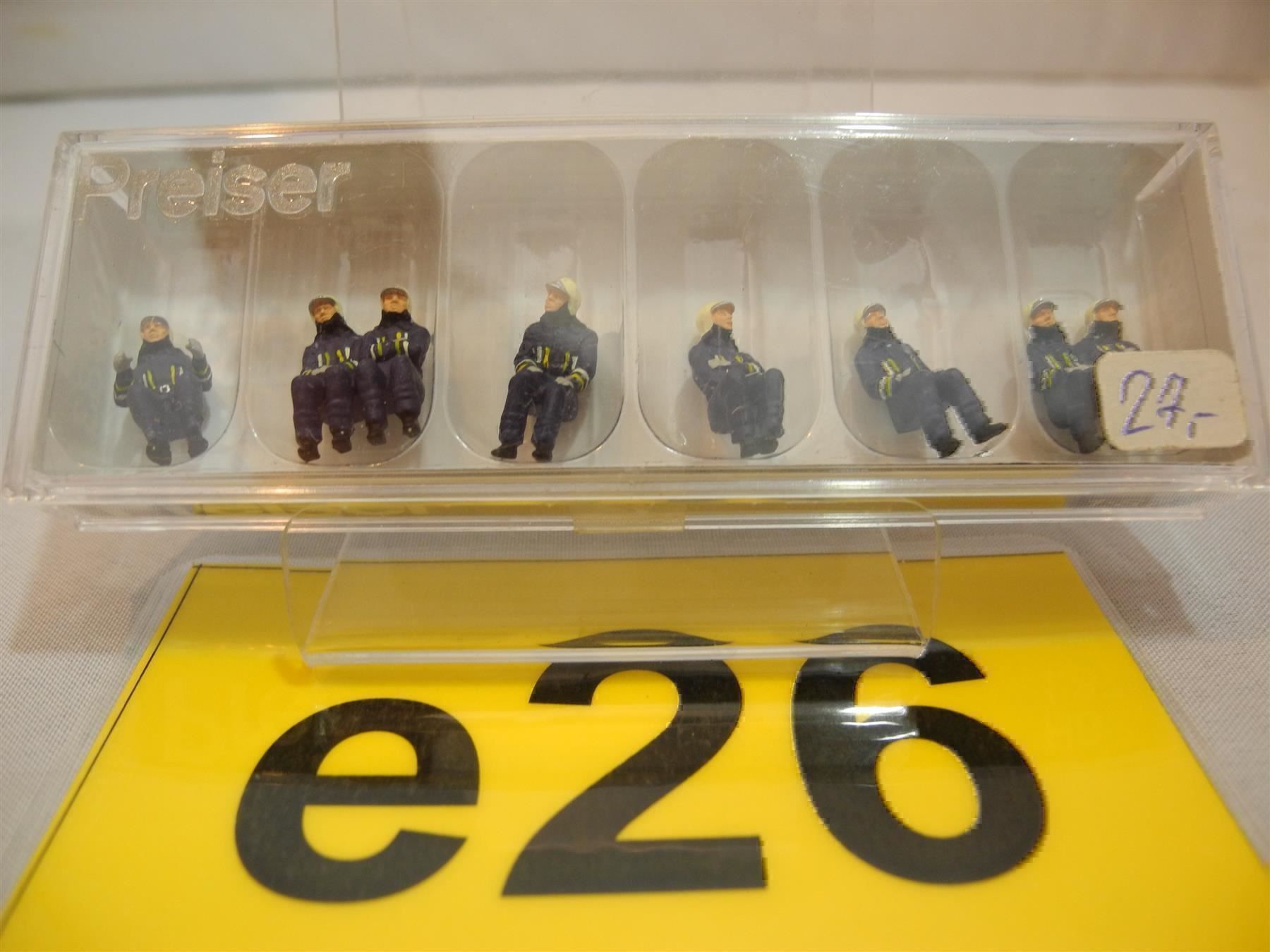 Preiser Statuette: Preiser 10483 FW Männer, Nr. e26 – Nuovo e nell'imballaggio originale da Kottwil venduto da Crazyrolf 1