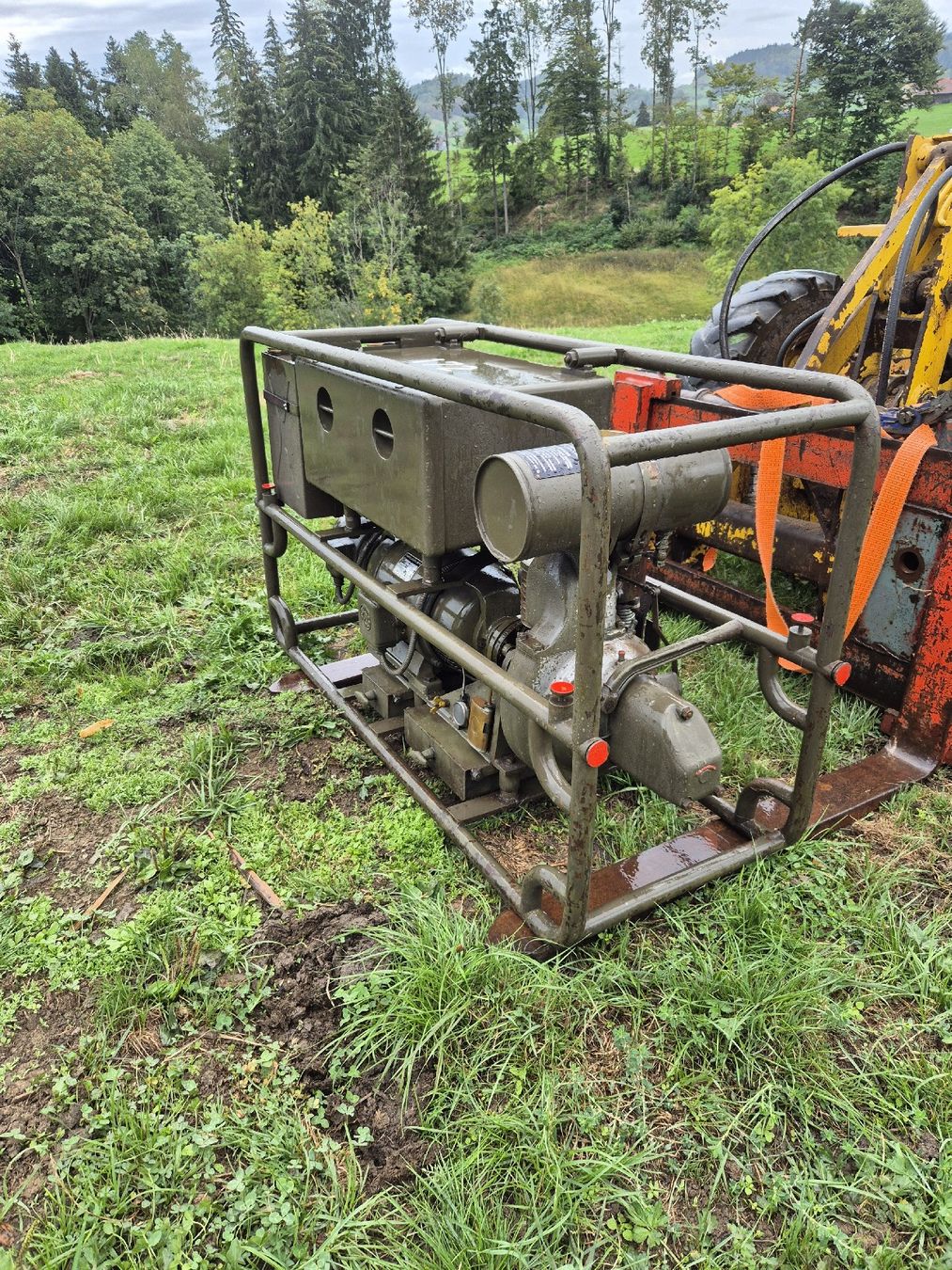 Stromgeneratoren: Schweizer Militärgenerator – Gebraucht aus Egg (Flawil) von Remofunk12