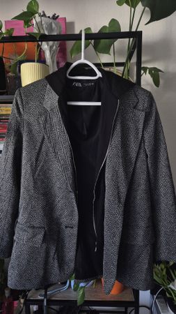 ​ZARA Smart-Casual Blazer