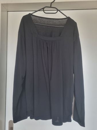 Damen Langarmshirt schwarz eckiger Ausschnitt Gr. 44