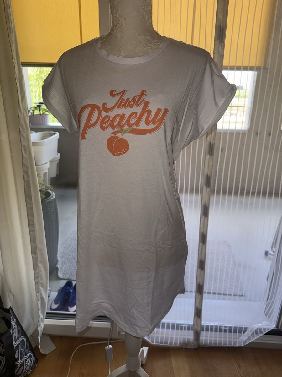 T-Shirts: Langes Tshirt – Neu (gemäss Beschreibung) aus Itingen von jessi811