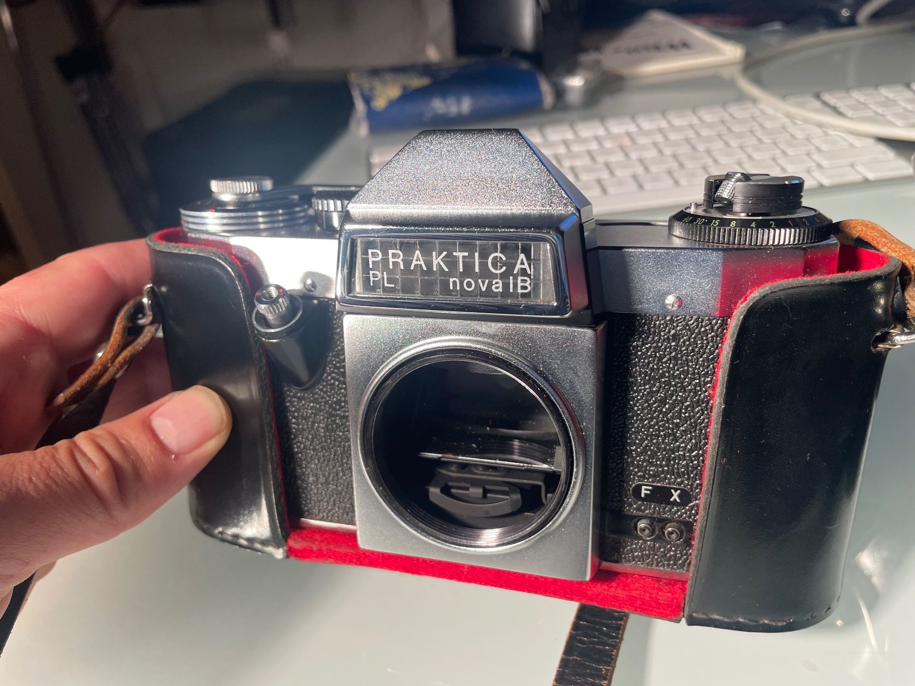 Praktica Fotocamera: Praktica PL Nova 1B Analog Kamera – Usato da Embrach venduto da xenovolcano 2