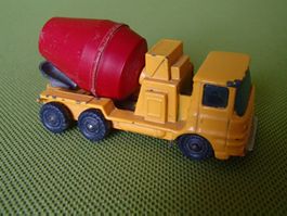 Modelauto Betonmischer HUSKY ERF 66 GX