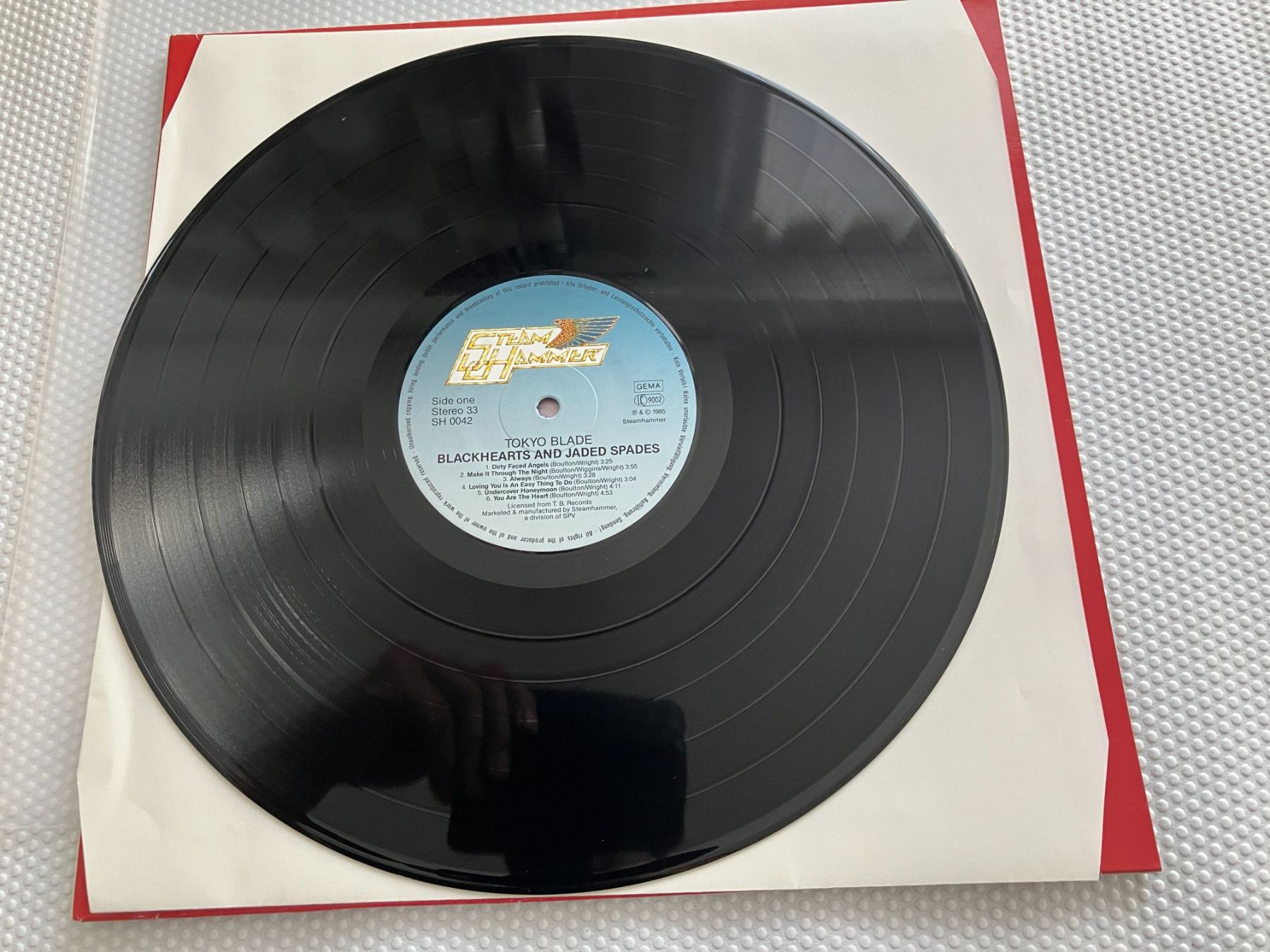 Dischi in vinile: Tokyo Blade – Usato da Aarwangen venduto da Jukebox3 6