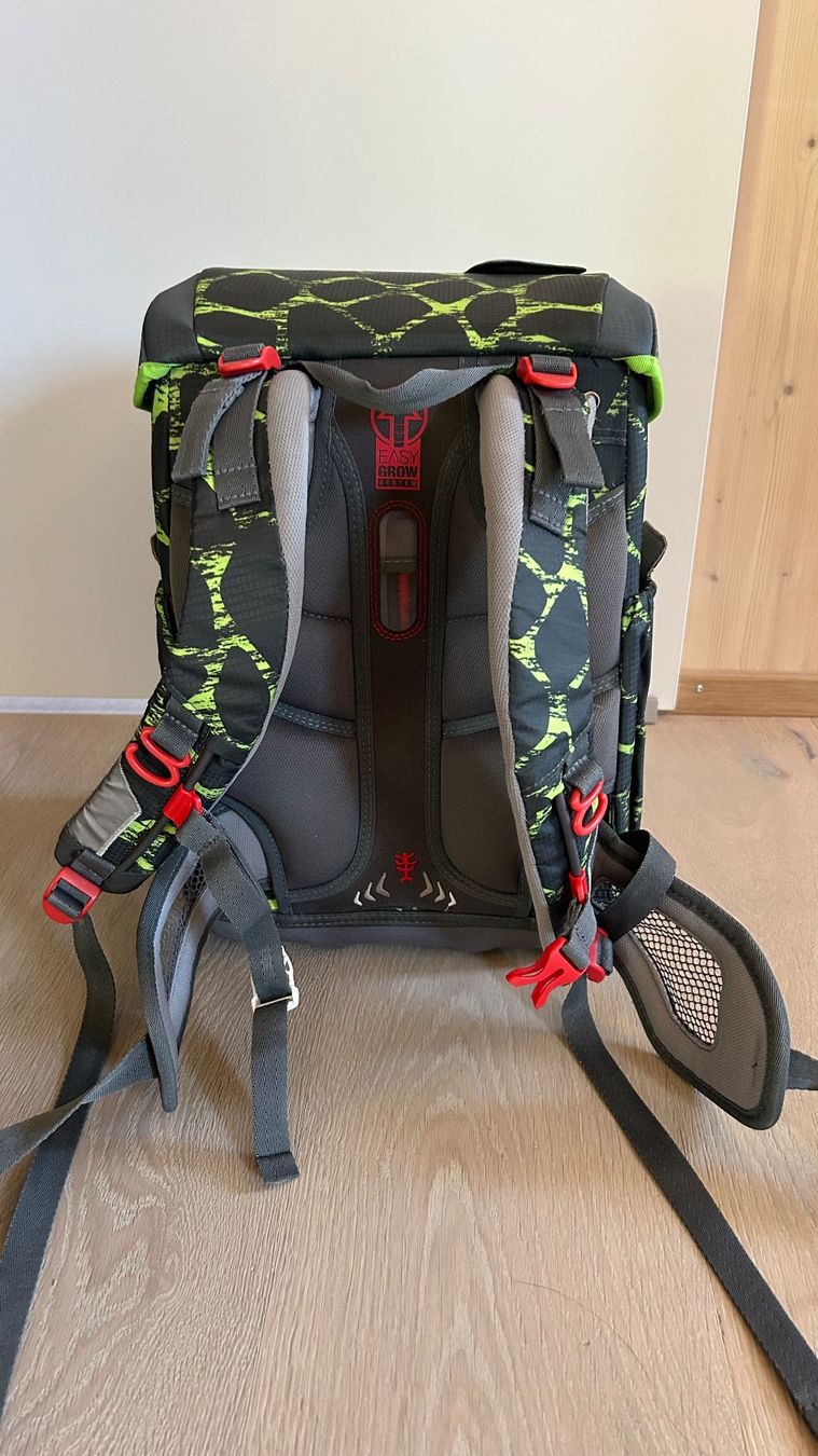 Kindertaschen: Schulrucksack grün – Gebraucht aus Heimberg von SN933 1