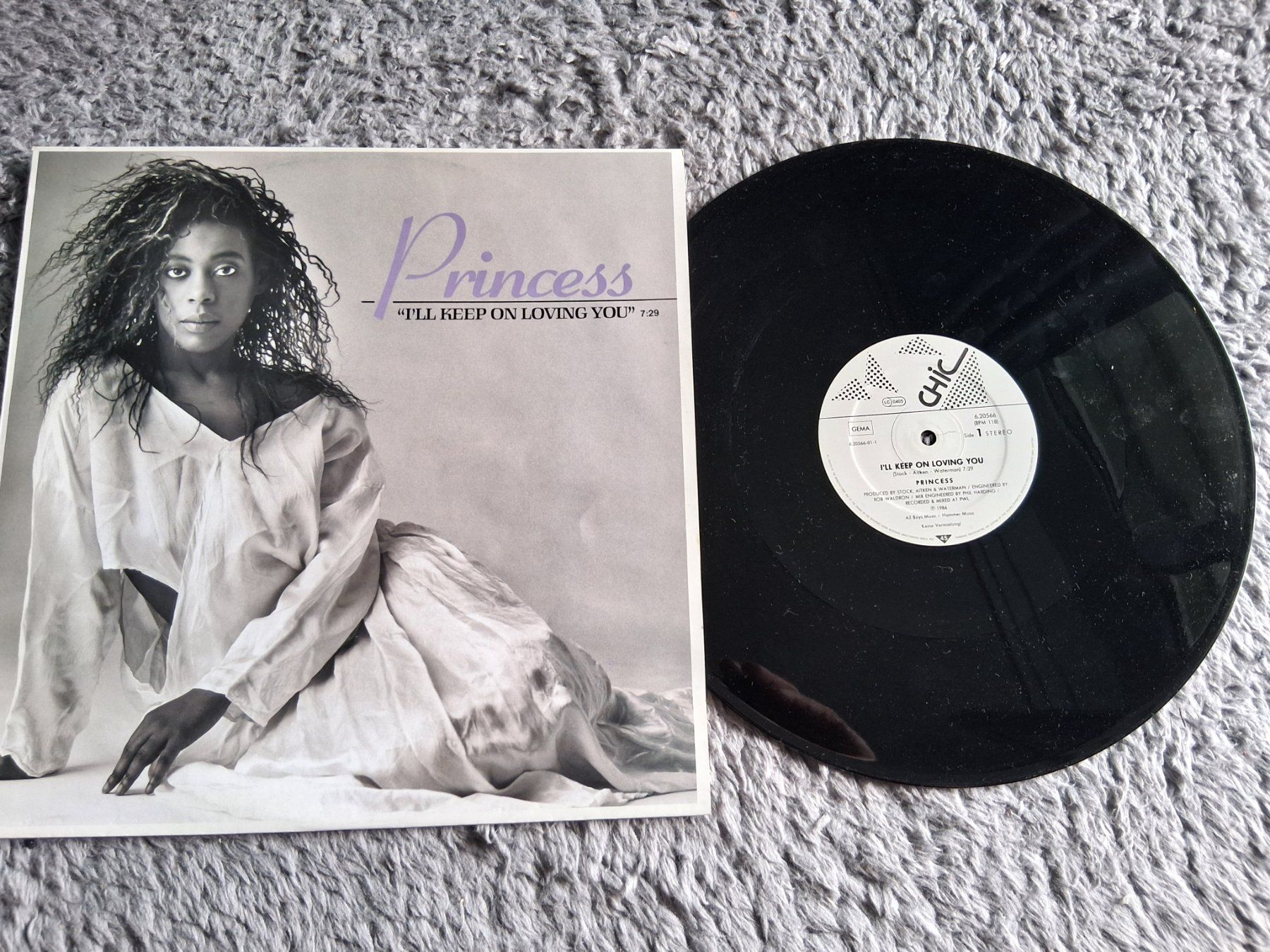 Dischi in vinile: PRINCESS        I'LL KEEP ON LOVING YOU  12 MAXI  SINGLE – Usato da Wetzikon ZH venduto da Ramones01