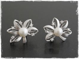 Nelkenblüten Ohrstecker Silber, Zuchtperlen, Zirkonia, Neu