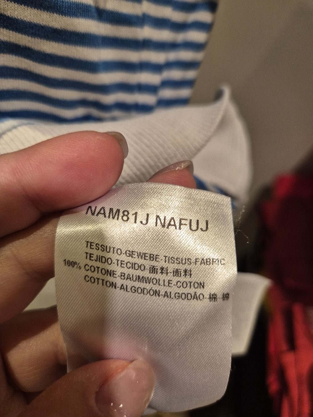 Armani T-Shirts: giorgio armani haut – Neu (gemäss Beschreibung) aus Genève von ana_z8yn 5