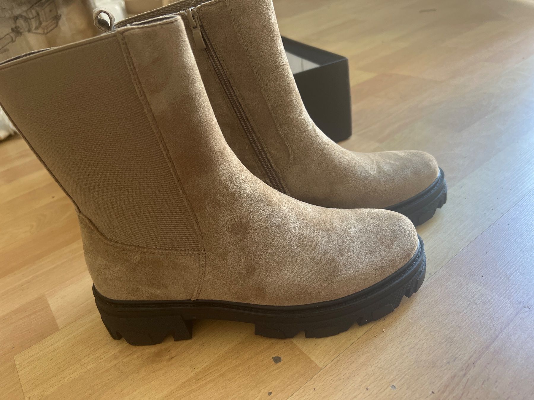 Scarpe da donna: Damen Stiefelette 40 neu  Stiefel – Nuovo e nell'imballaggio originale da Amriswil venduto da JaJa-Express 1