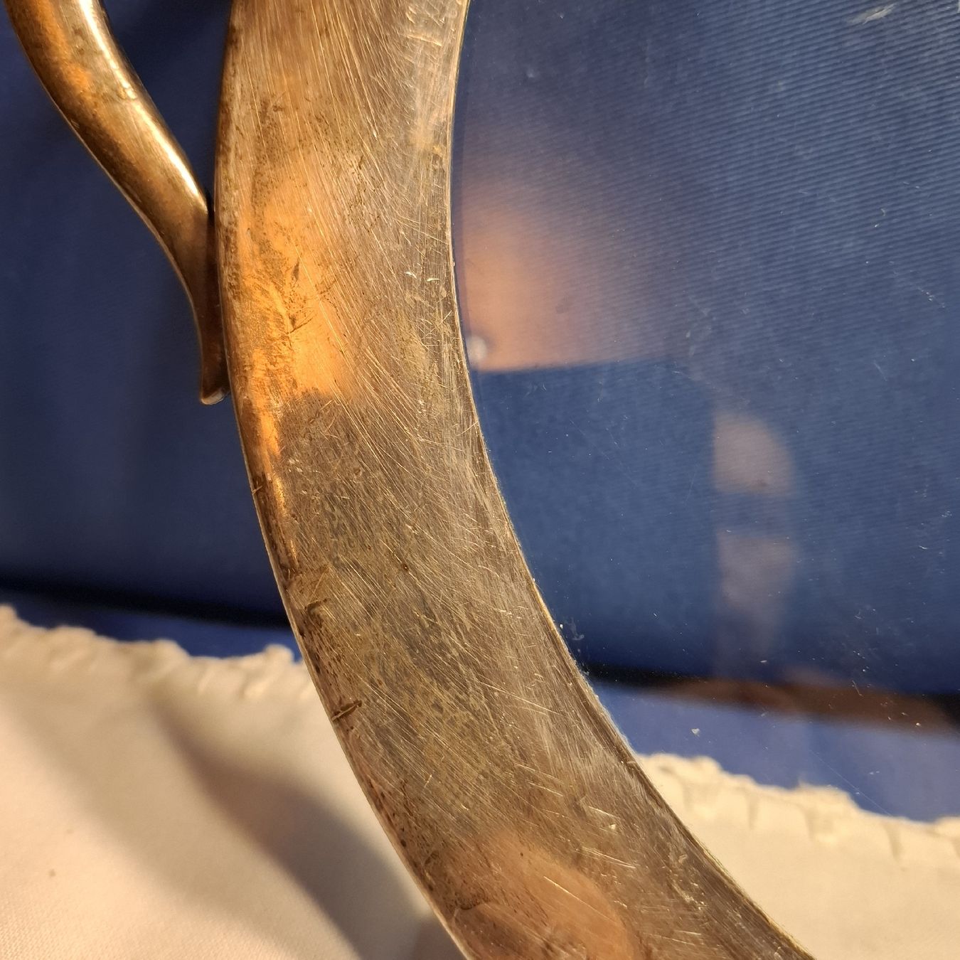 Piatti di portata: Versilberte Servierplatte mit Glasboden ca.28.7cm – Usato da Nürensdorf venduto da DANG3REUX 6