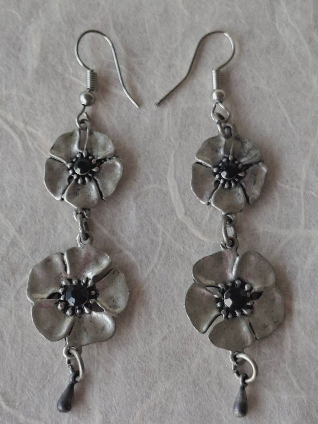 Orecchini pendenti & Orecchini a lobo: Boucles d'oreilles fleurs – Usato da Territet venduto da BIsiCO 2
