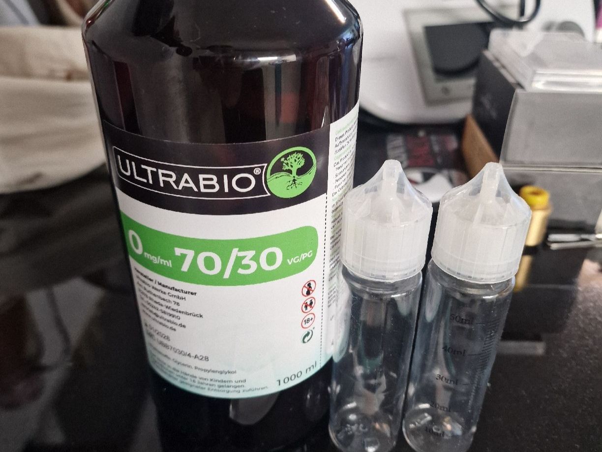 Sonstige Tabakwaren: E Zigarette Verdampfer Set Base Tröpfler Zubehör Watte usw. – Gebraucht aus Güttingen von Freiberger-Verkauf 7