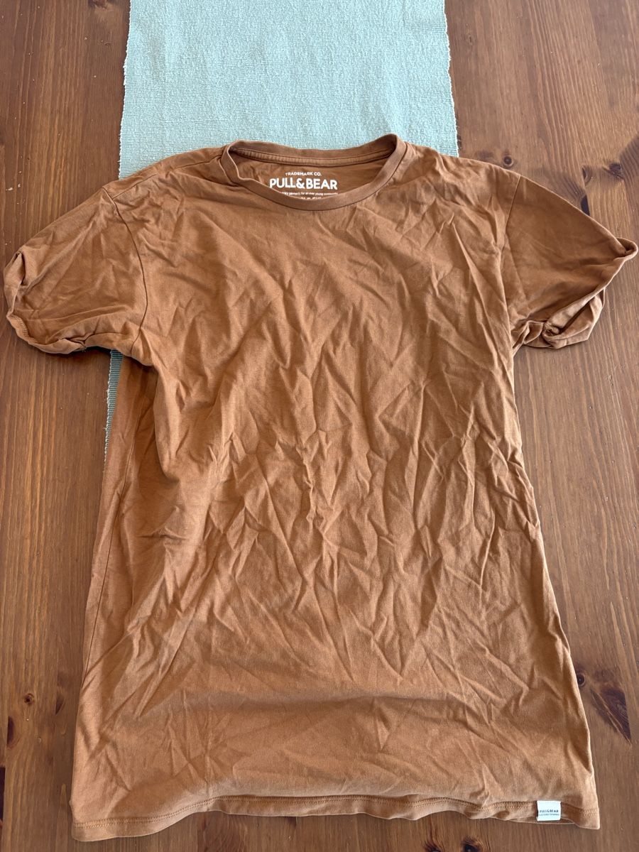 T-Shirts: 2er Set an Shirts zu verkaufen – Gebraucht aus Grosshöchstetten von Swansea_93