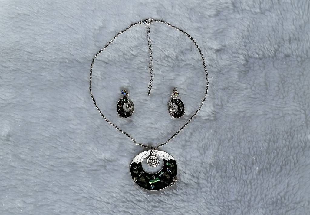 Sonstiger Schmuck: Set mit Perlmutt – Gebraucht aus Soyhieres von chatons 1