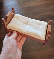 Bett mit Matratze für Puppenhaus/Puppenstube 