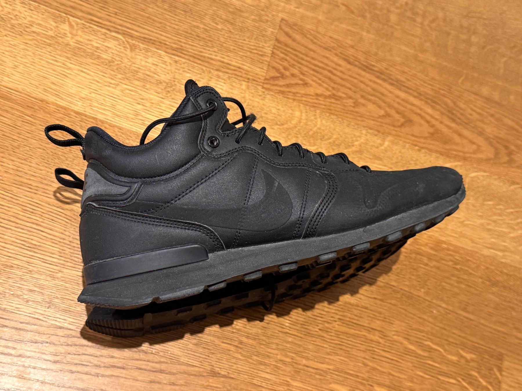 Nike Scarpe da uomo: Sneakers Nike Internationalist Mid – Usato da zürich venduto da oives22