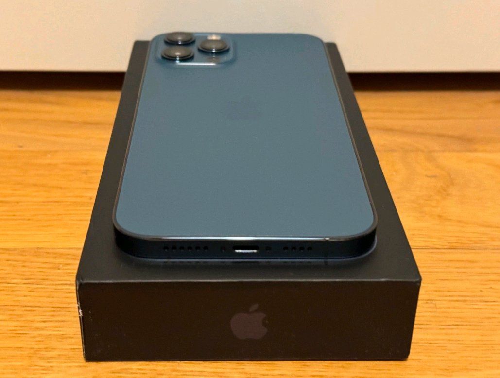 Apple Telefoni cellulari / Smartphones: iPhone 12 Pro Max (256GB) Akku 97% – Usato da Luzern venduto da Waince786 4