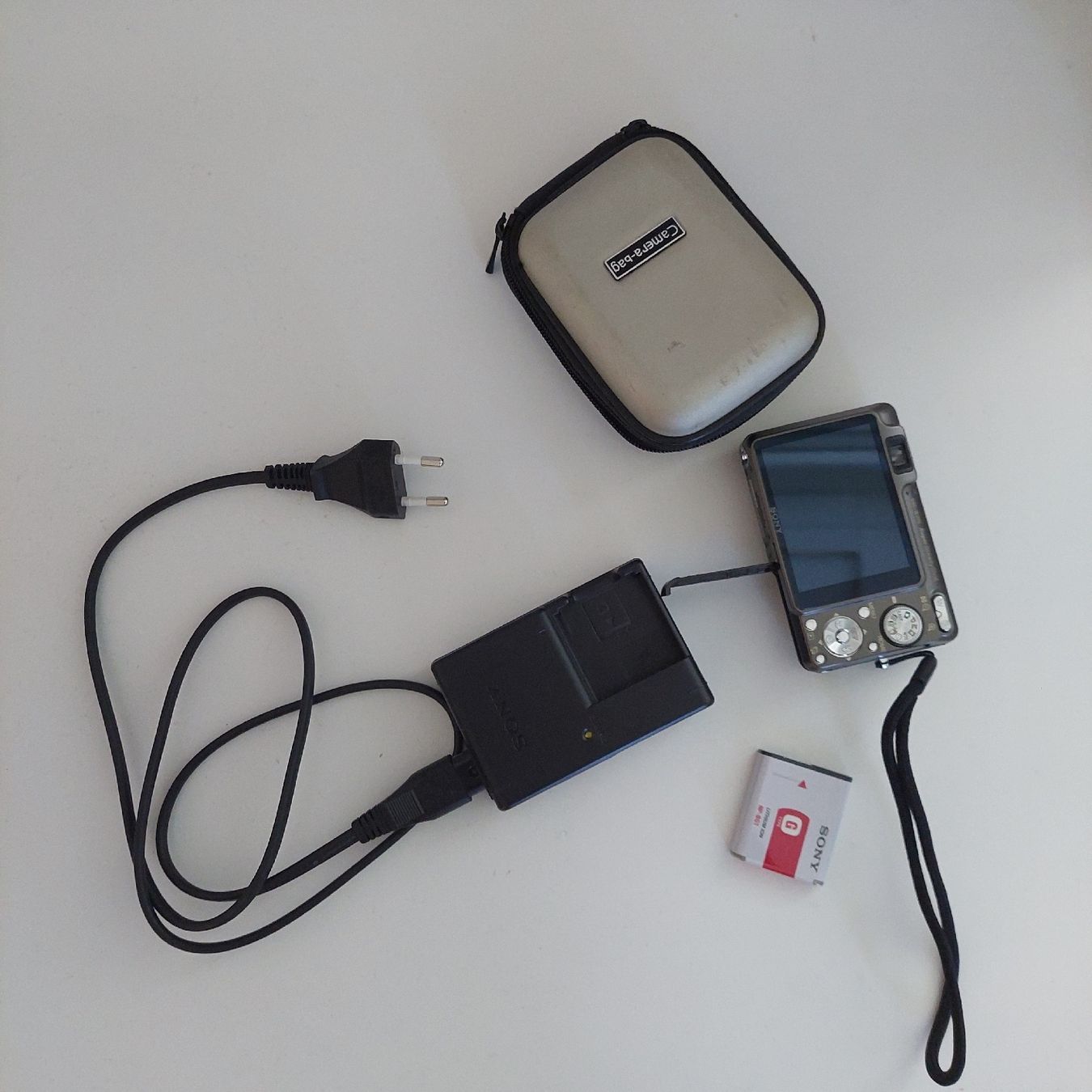 Sony Fotocamera: SONY CYBER-SHOT CARL ZEISS – Usato da Bern venduto da karo123 2