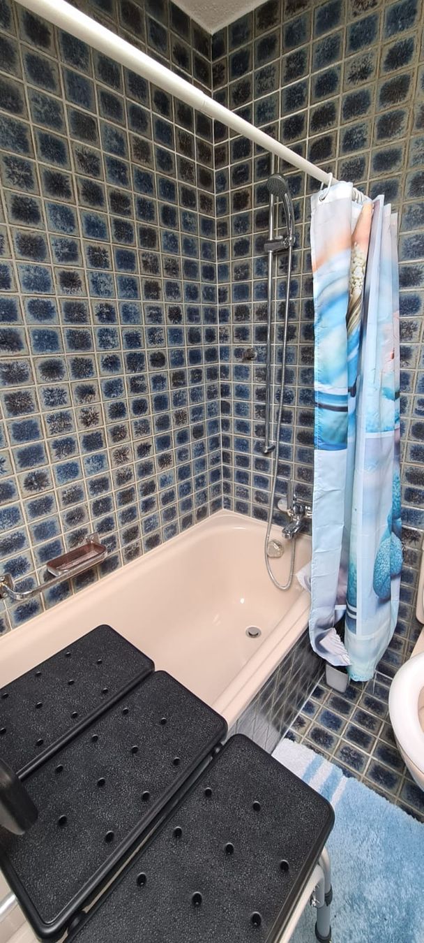 Chaises: Bad Dusche Wanne Sitz Hilfsmittel – Neuf avec emballage d'origine à Willisau par Abei 3