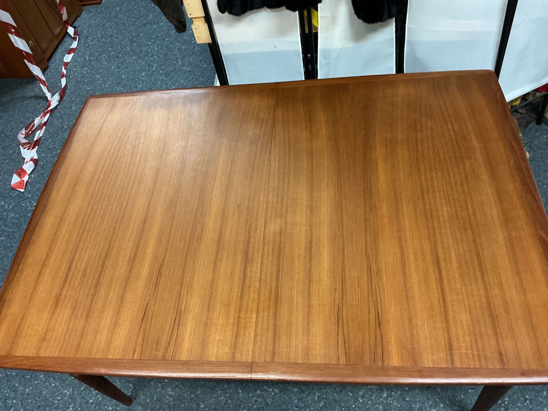 Tische: Design Tisch Swiss Teak – Gebraucht aus Bern von vielerart 3