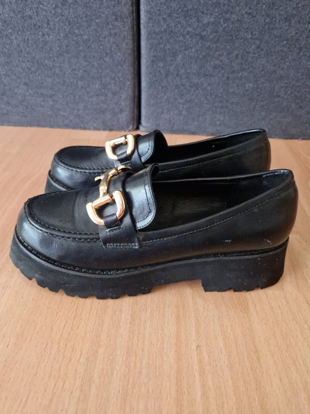Scarpe da donna: Raid Loafer Chunky Plateau Gr. 38 – Usato da Neuhausen am Rheinfall venduto da Alchimista