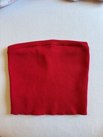 Rotes Oberteil