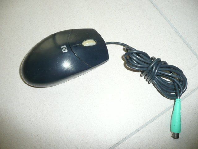 Hewlett Packard Mouse: HP Maus mit Kabel – Usato da Baar venduto da negombo