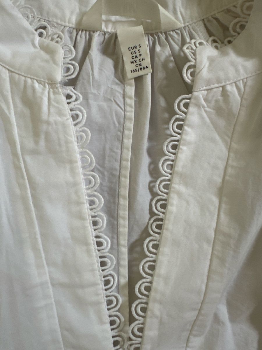 H&M Kleider: Robe brodée H&M blanche taille S comme neuve – Neu (gemäss Beschreibung) aus Commugny von rus_my8v 3