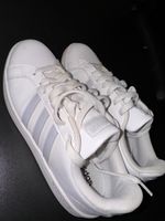 Baskets adidas
