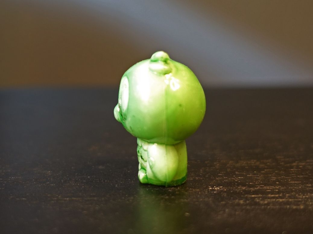 Statuette: Kleine, grüne Eule aus Kunststoff – Usato da Russikon venduto da Eulenfeder 2