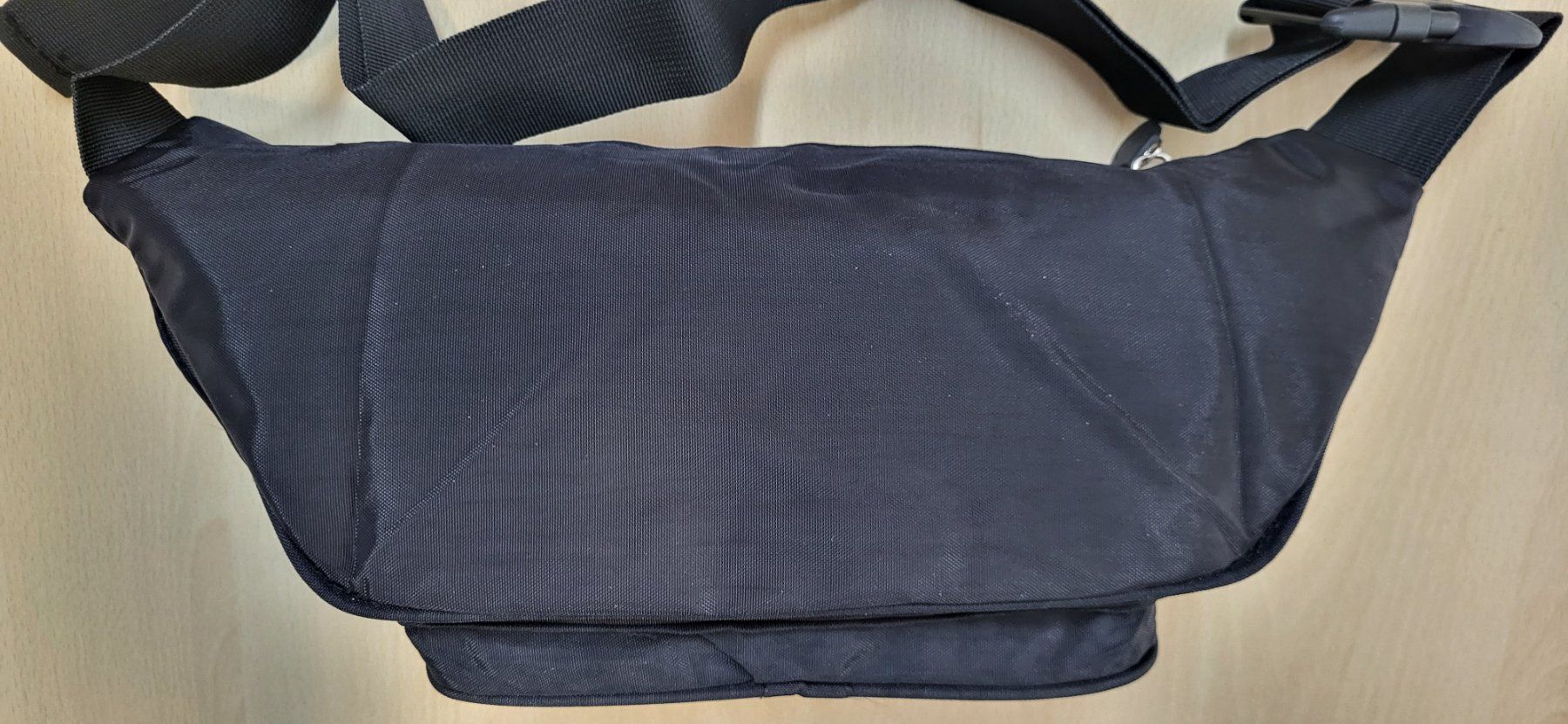 Taschen: Schwarze Bauchtasche mit 4 Fächern Neu – Neu und originalverpackt aus Figino von mayam63 4