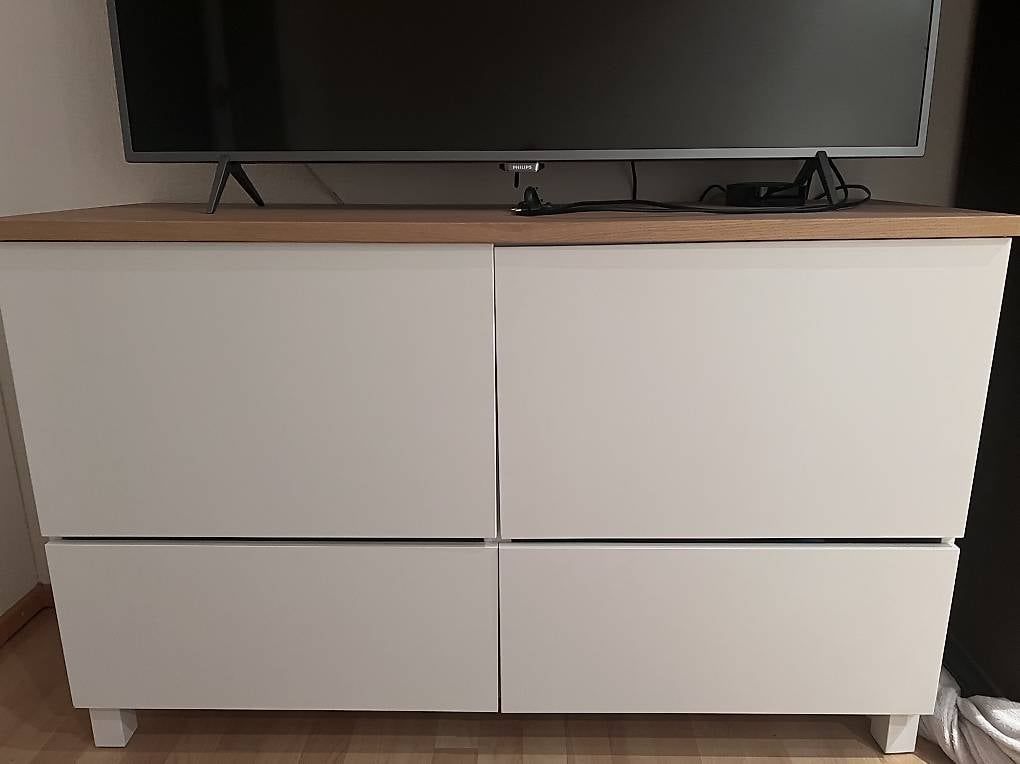 Mobili TV: Besta Ikea TV Möbel  – Usato da Schenkon venduto da _vanessa_08