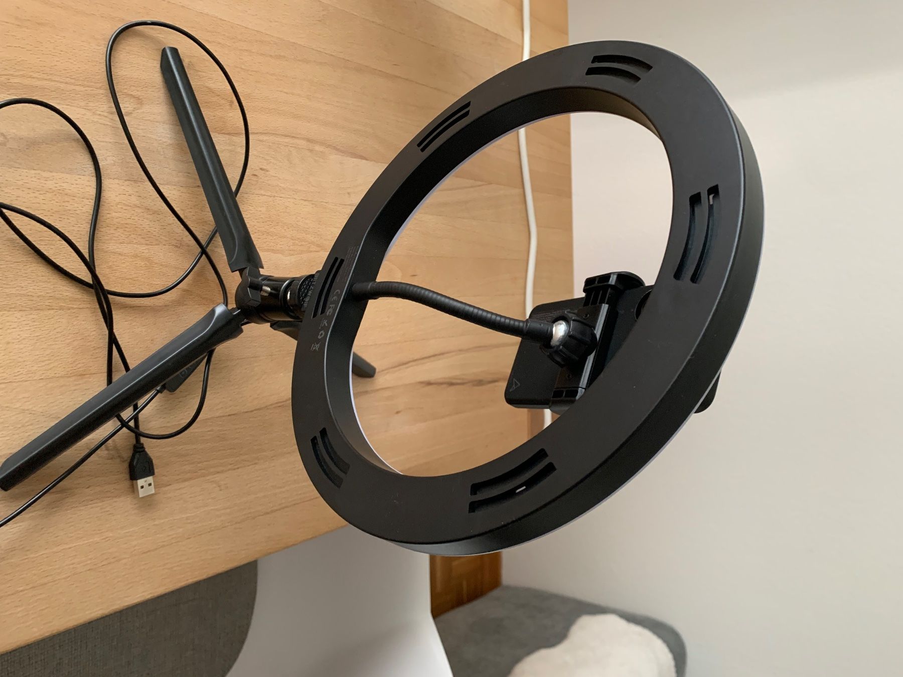 Flash: Dimmable 25.4cm LED Ring Light with Adjustable Color – Usato da Glattbrugg venduto da ele_dj5t 4