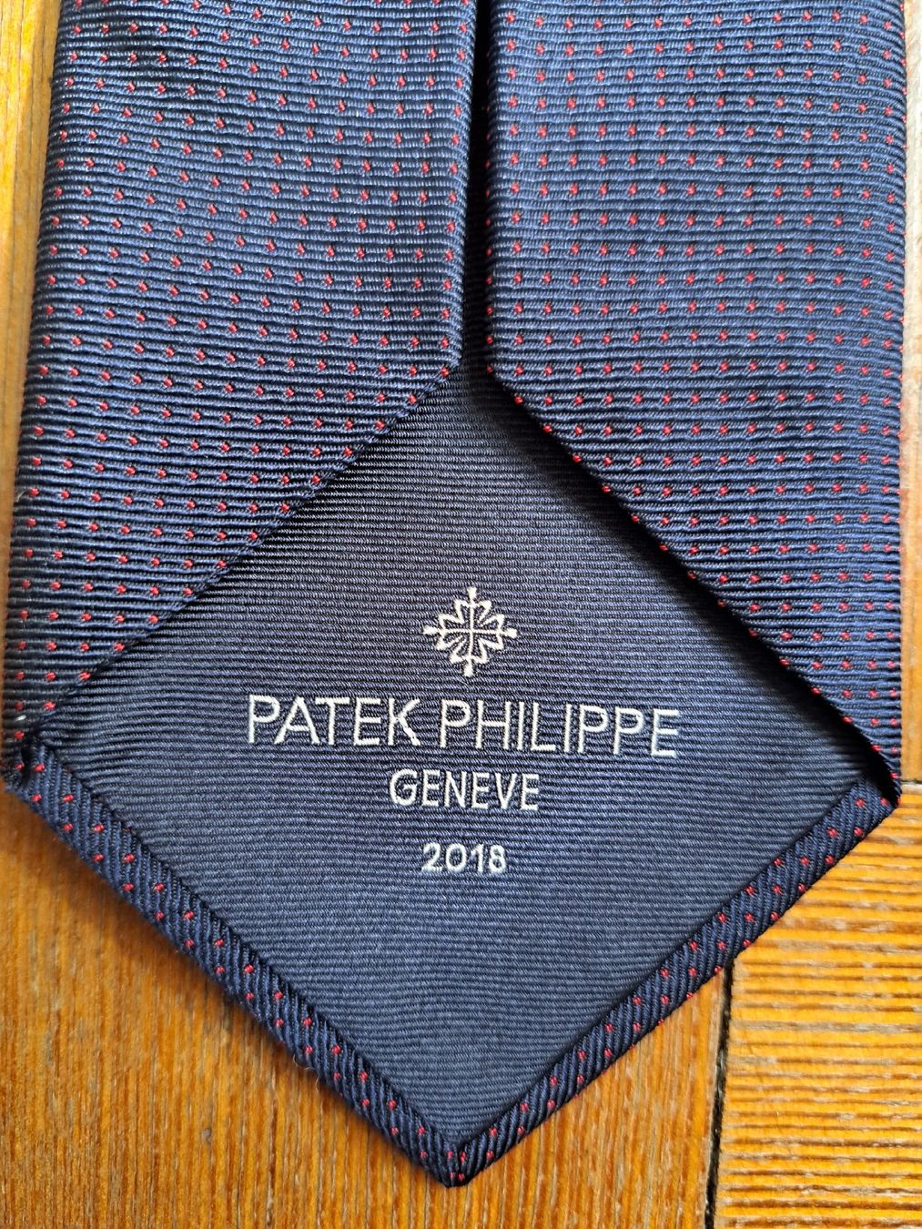Patek Philippe Cravatte: Cravate Patek Philippe neuve – Nuovo (secondo la descrizione) da Yverdon-les-Bains venduto da lolette2006