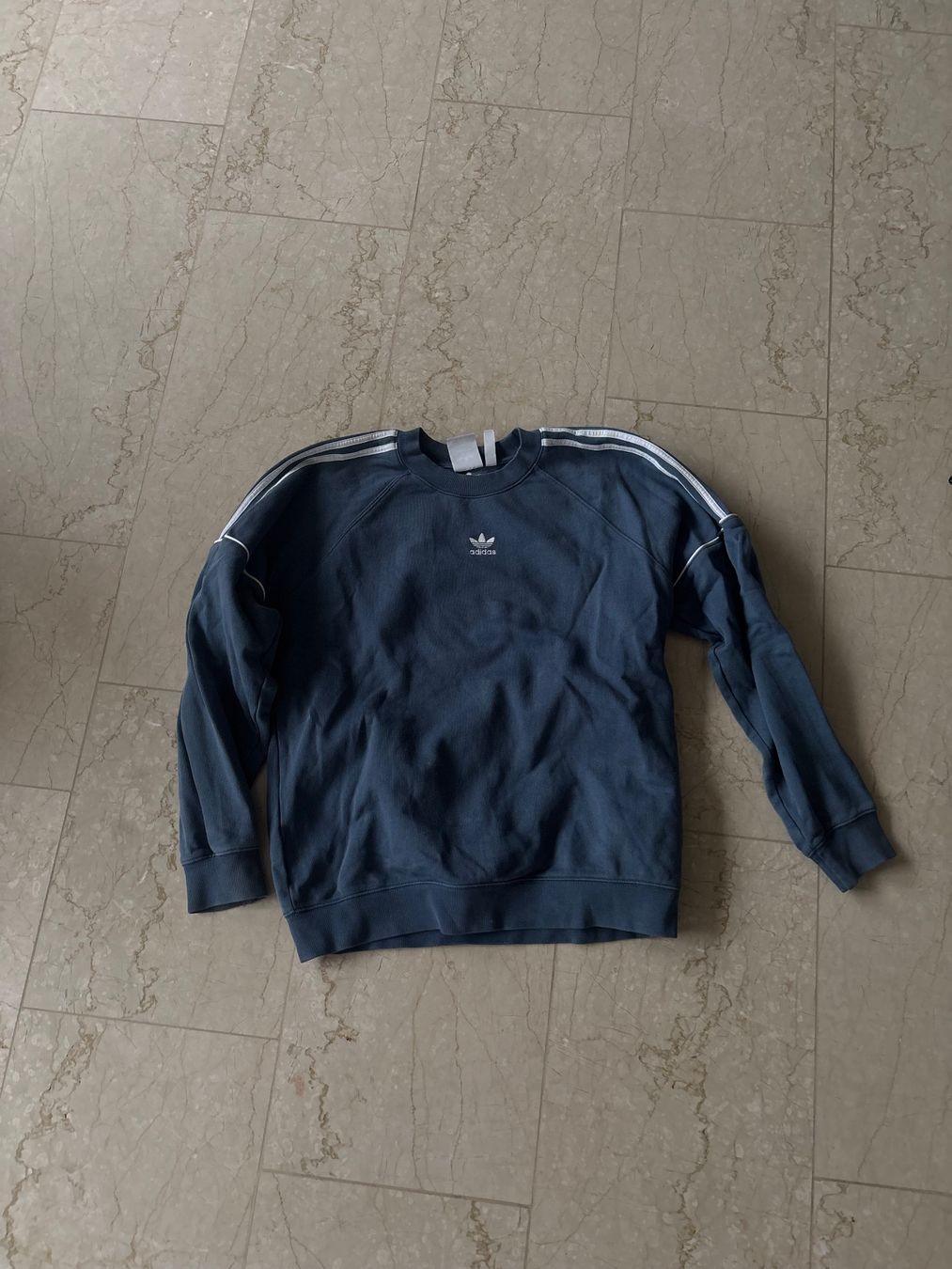 Maglioni & Felpe: Adidas Pullover / Sweater, Grösse M, Dunkelblau, Top Zustand – Usato da Reinach BL venduto da Evelyne66