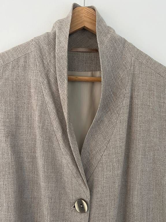 Jacken: Leichte Jacke Naturfaser – Gebraucht aus Basel von huser05 2