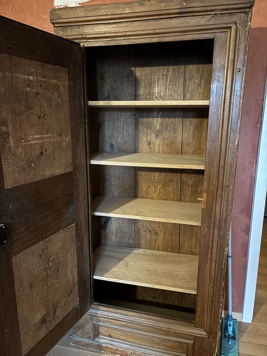 Armadi: Armoire ancienne en bois massif – Usato da Wavre venduto da margot0210 2