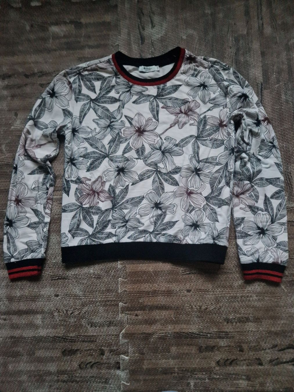 Maglioni & Felpe: Pullover – Usato da Triengen venduto da KittyKat6
