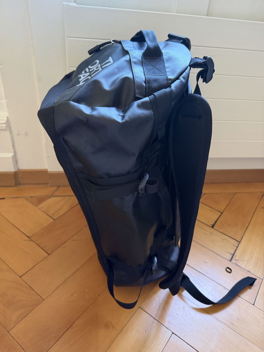 North Face Zaini: The North Face Base Camp Duffel S | 50 L – Usato da Zürich venduto da kmschrr