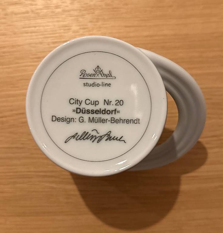 Tassen: Rosenthal Studio Line City Cup - Nummer 20 Düsseldorf – Gebraucht aus Herisau von LoKeRiVE 1