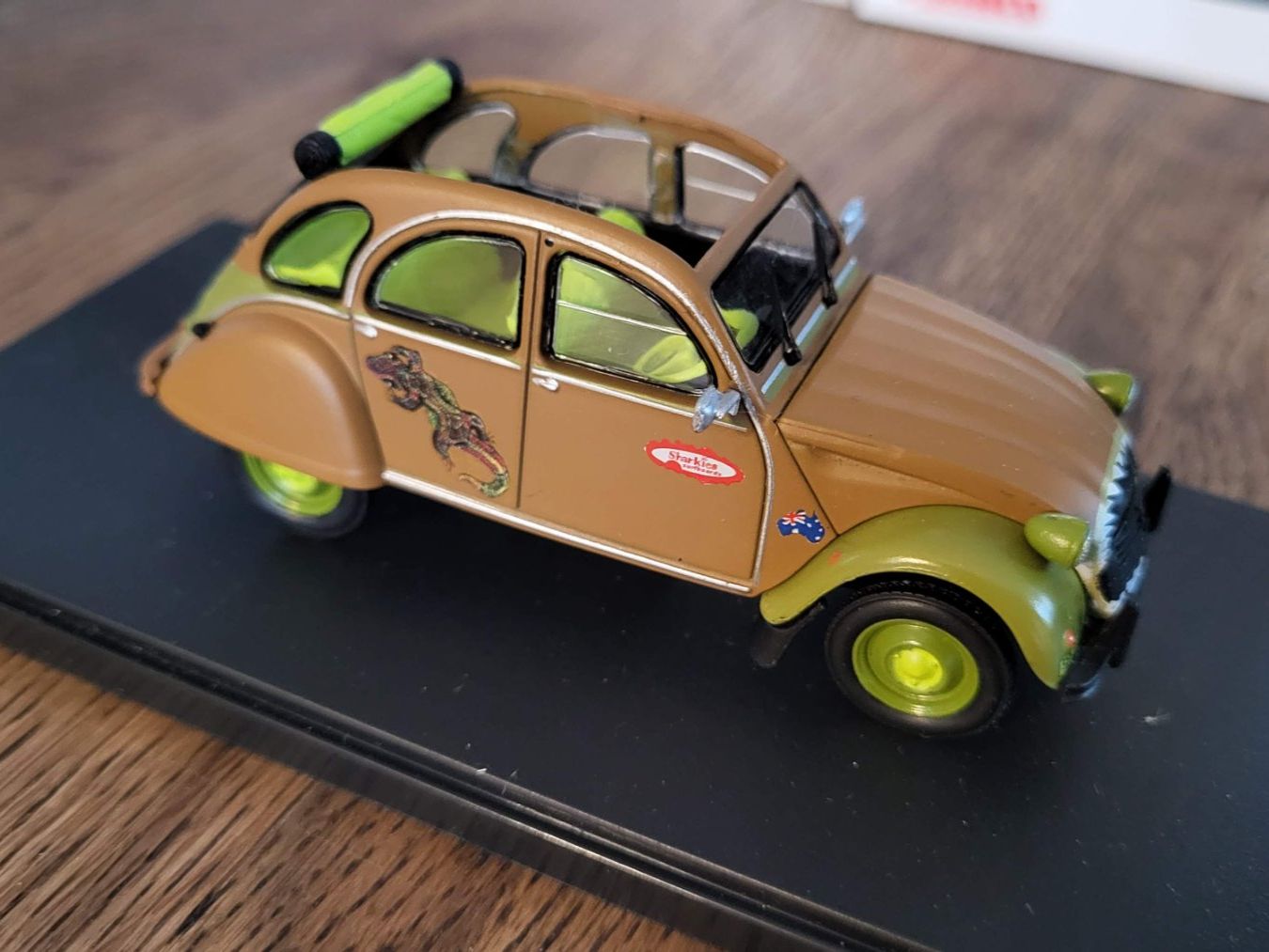 Modellini d'auto: Citroën 2CV Surf australienne 1:43, Auto Plus – Usato da Rothrist venduto da Juana5 2