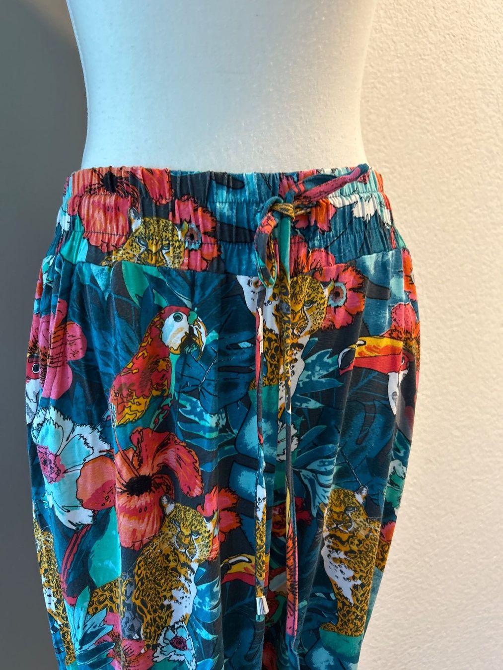 Hosen: 3/4 Sommerhose mit Muster von bpc Gr. 40/42 – Gebraucht aus Brunnen von Nala2929 2