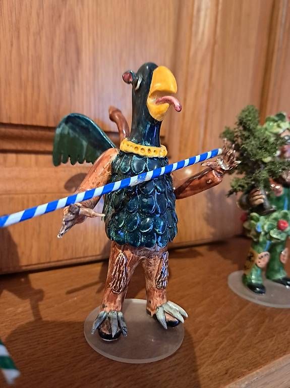 Statuette: Vogel Gryff, Wilde Maa und Leu – Usato da Augst BL venduto da Rayegle 3