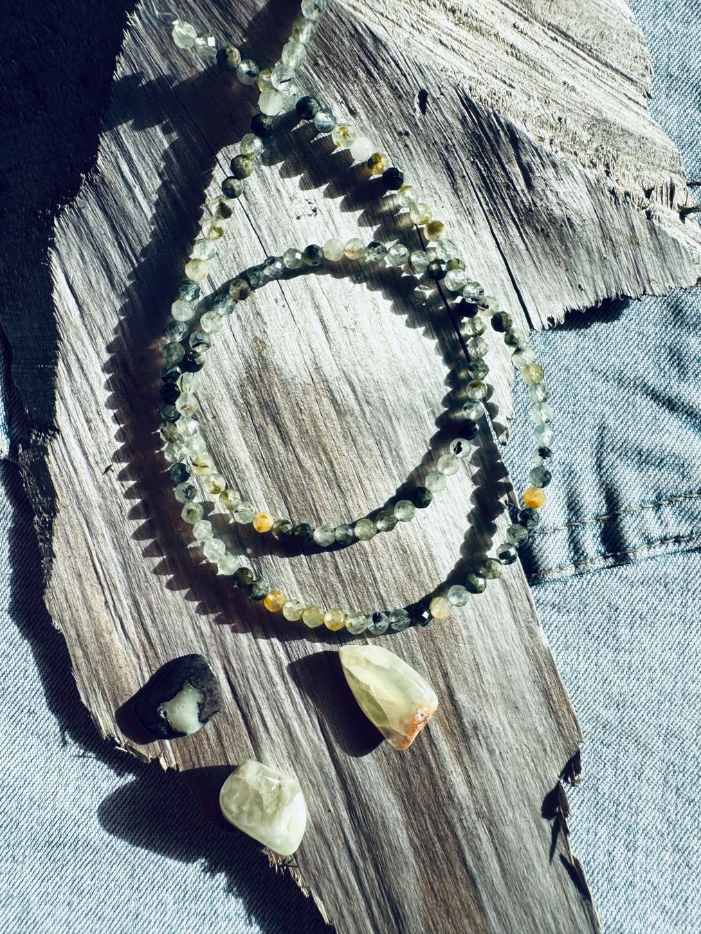 Catenine: Prehnit  wunderschön 3mm   43 cm facettiert    Prehnite – Nuovo e nell'imballaggio originale da Leuggern venduto da gemshow 2