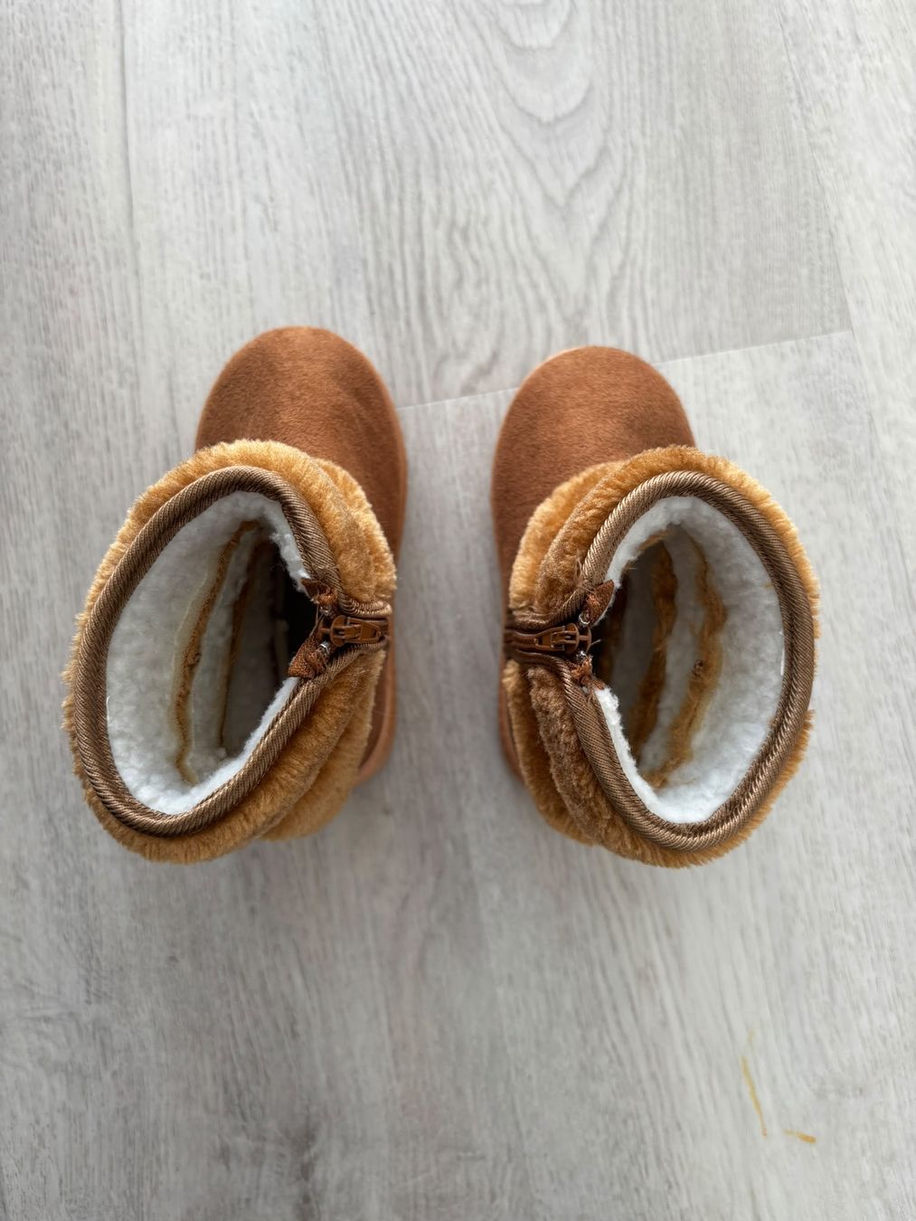 Scarpe per ragazzi: Kinderboots Gr. 24.  – Usato da Hochfelden venduto da rub_rnw5 5