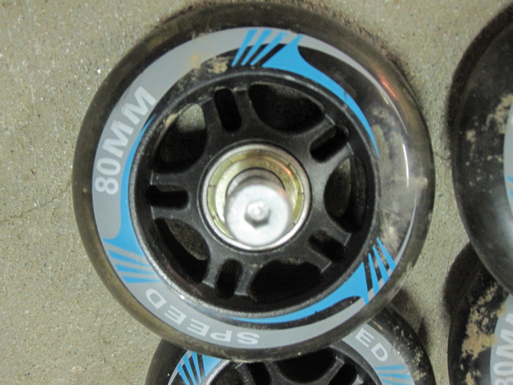 Altri accessori: Inlineskate Rollen 80mm – Usato da Altstätten SG venduto da Rodelfan 1